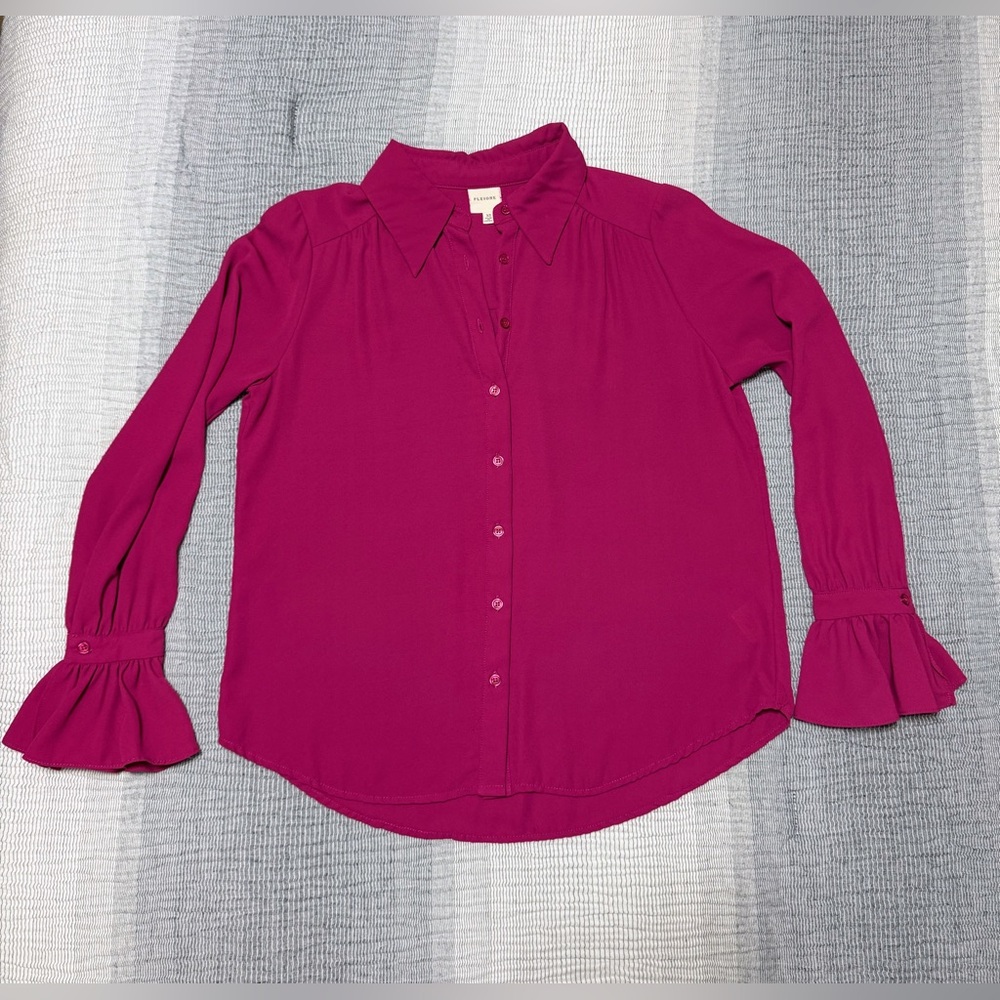 Pleione‎ Blouse Women's XS Purple Fuchsia Button Up Collar L/S with Ruffle Cuff